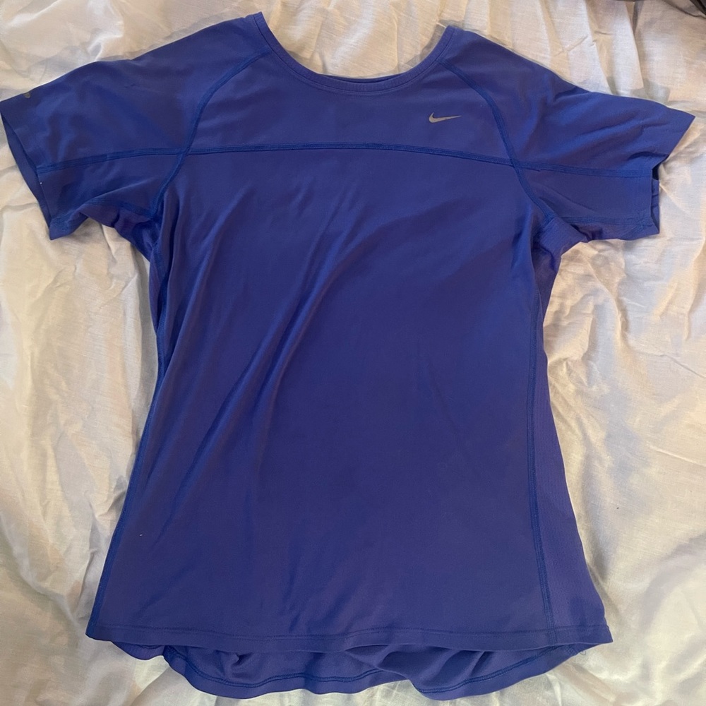 Great condition woman’s Nike Running shirt
